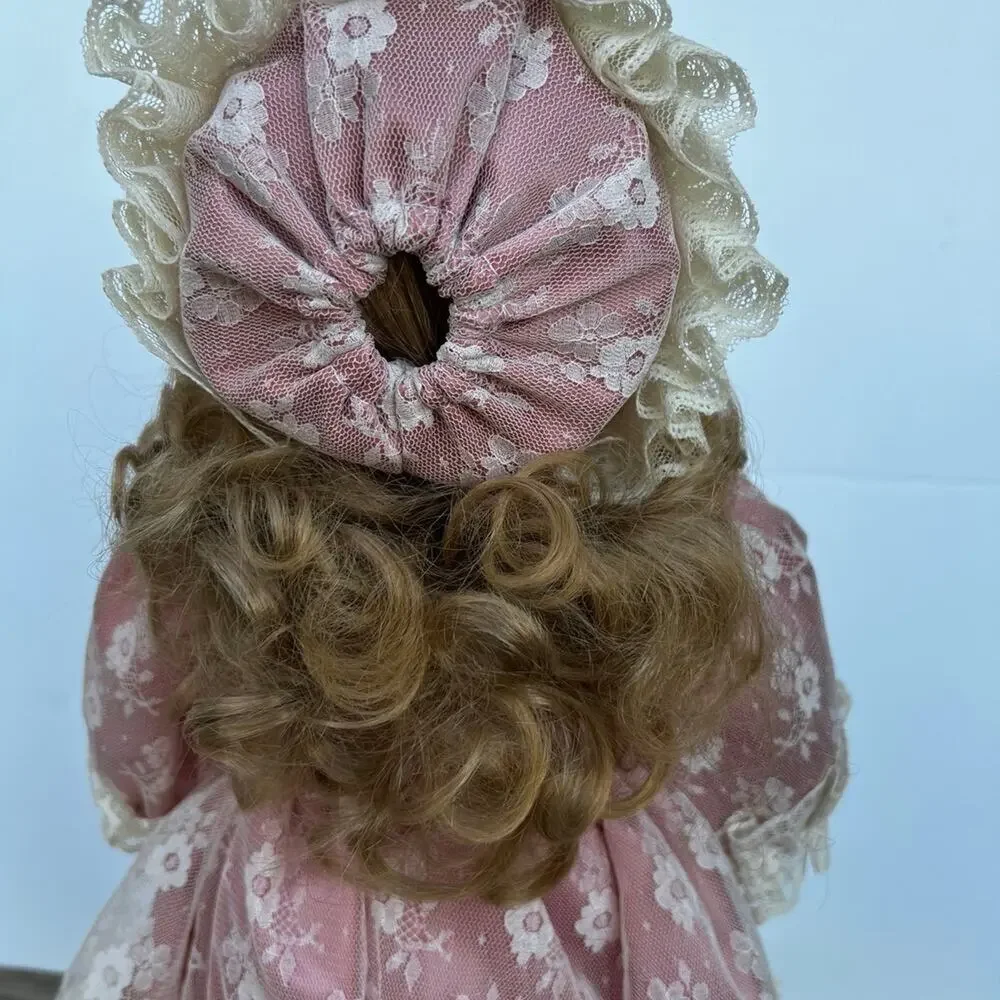 SEYMOUR MANN “Joanne” collectors 18